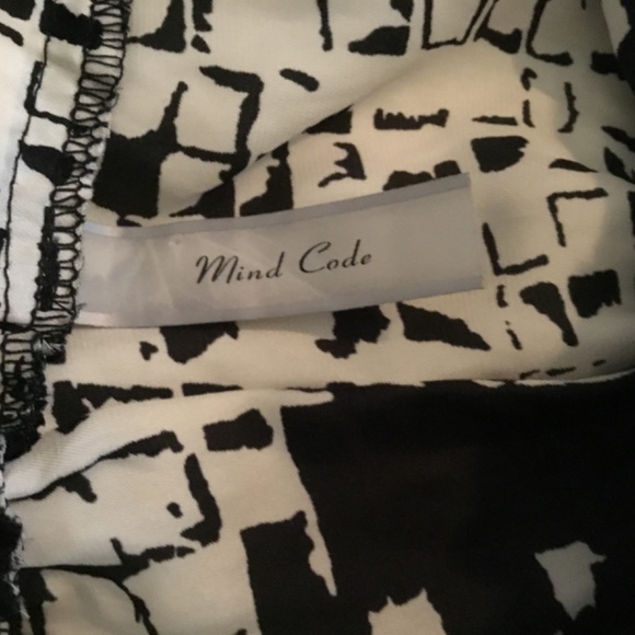 Mind Code Black and White Multi Bandeau Dress - Picture 5 of 5